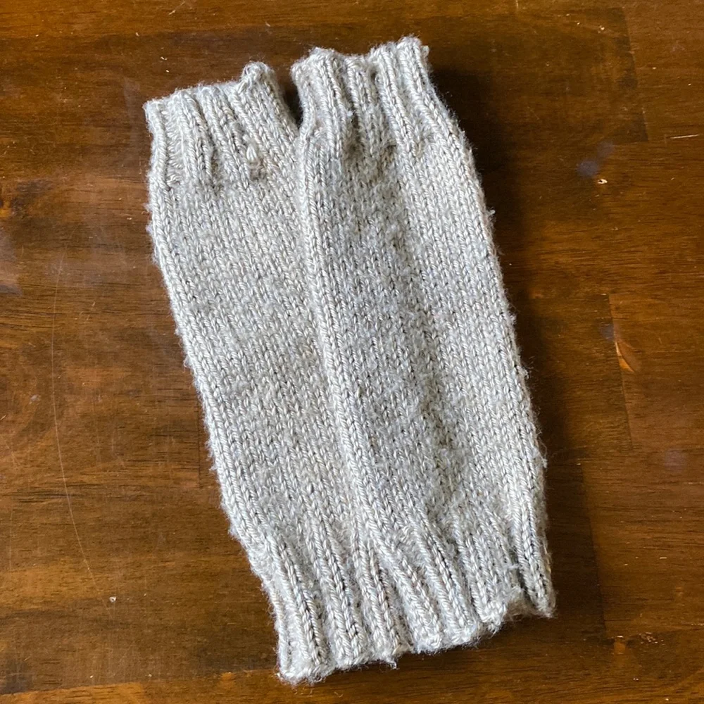 🌈 2/$15 Handmade Toddler Leg Warmers - Picture 2 of 2